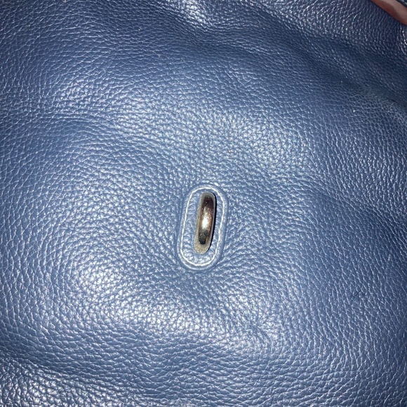 Dooney & Bourke Sorrento Logo Lock Sac Italian Leather Large Shoulder Tote Bag - Picture 5 of 7